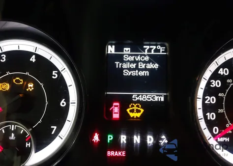 2017 Ram 1500 Tradesman 4X4 6'4 Box z USA, uszkodzony, nr VIN 1C6RR7FG8HS770142